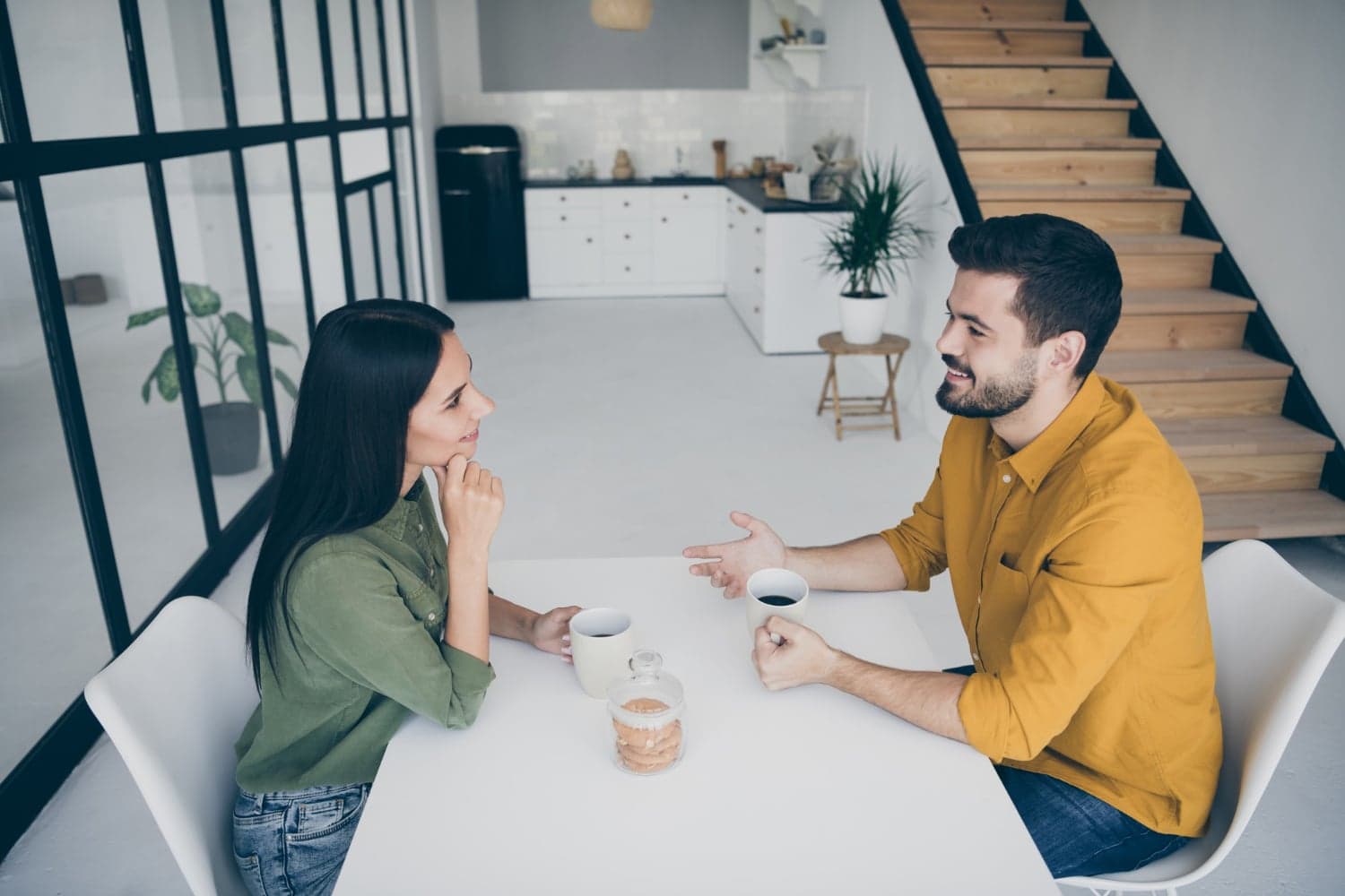 A person encouraging their partner to seek couples counselling.