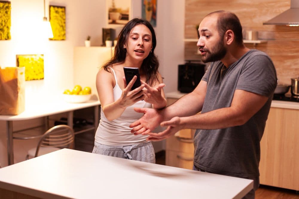 A Narcissist partner manipulating their girlfriend.